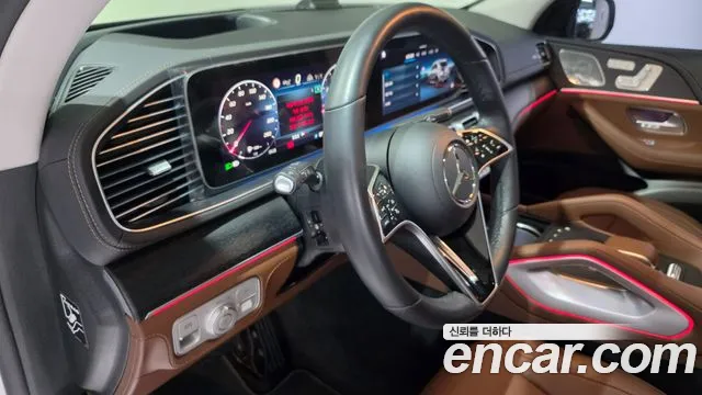 Mercedes-Benz GLE-Class — Фото автомобиля 15