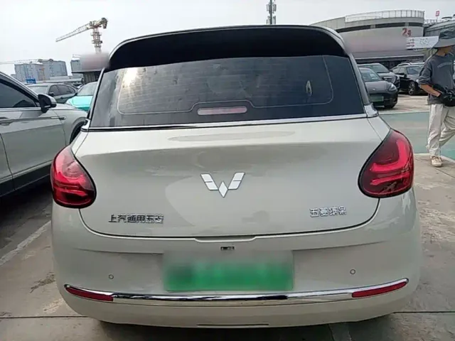 Wuling Bingo — Фото автомобиля 5