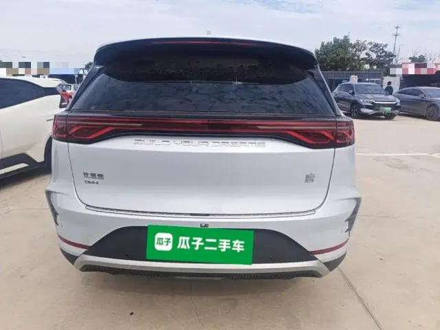 BYD Tang — Фото автомобиля 5