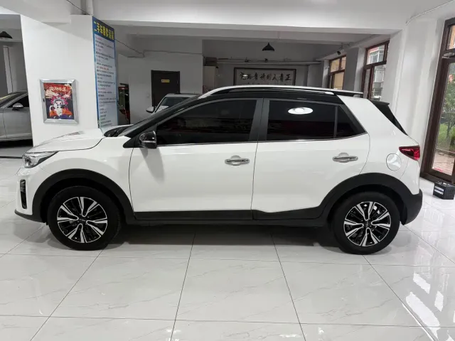 Kia KX1 — Фото автомобиля 4