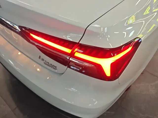Roewe i6 MAX — Фото автомобиля 7