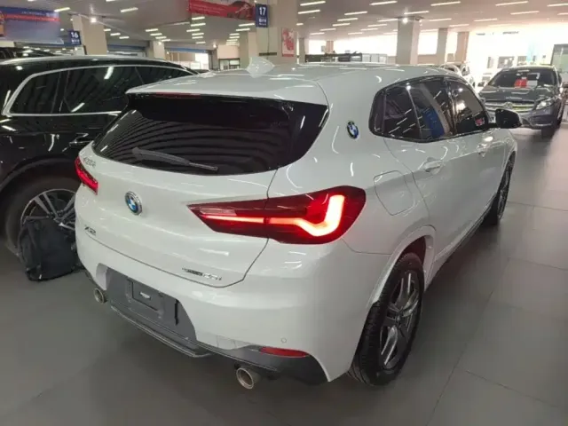 BMW X2 — Фото автомобиля 4