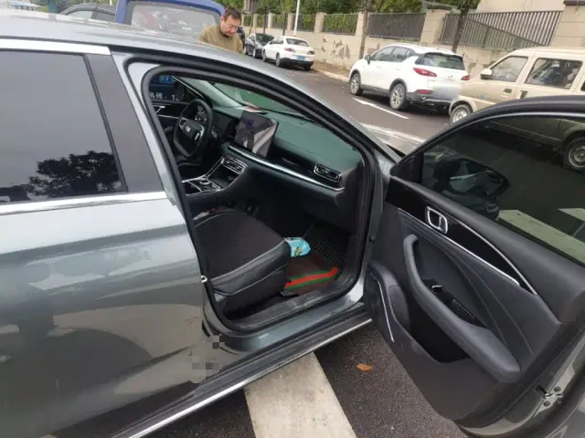 Geely Galaxy Stellar 6 — Фото автомобиля 19