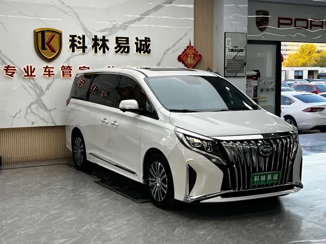 GAC Trumpchi M8 — Фото автомобиля 3
