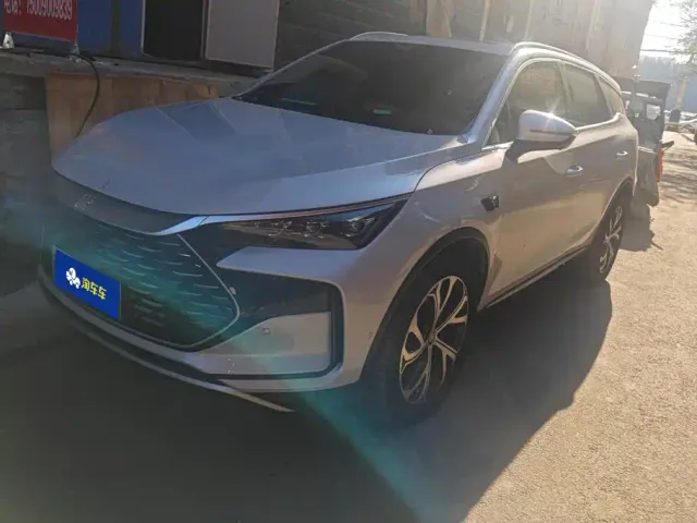 Фотография автомобиля — BYD Tang