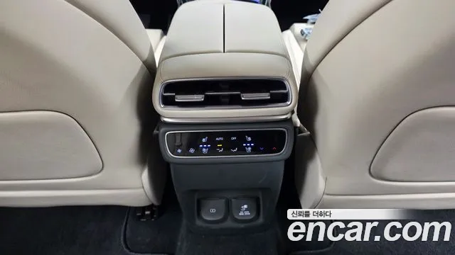 Genesis GV80 — Фото автомобиля 25