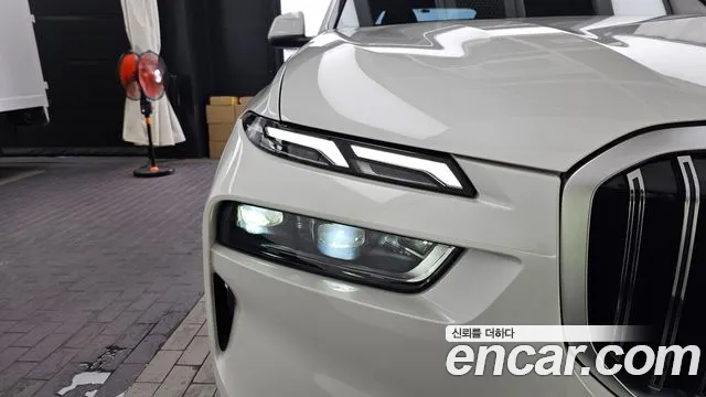 BMW X7 — Фото автомобиля 18