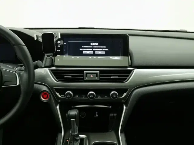 Honda Accord — Фото автомобиля 12