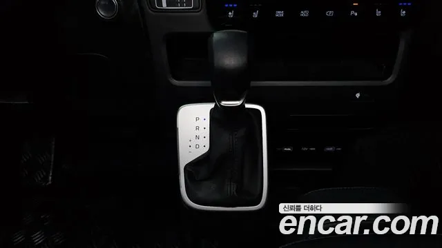 Hyundai Staria — Фото автомобиля 9