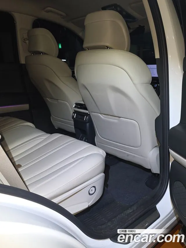 Genesis GV80 — Фото автомобиля 8