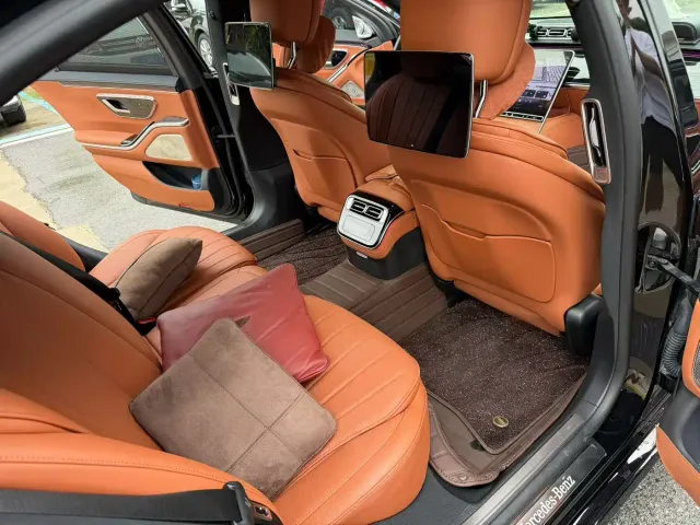 Mercedes-Benz S-Class — Фото автомобиля 9