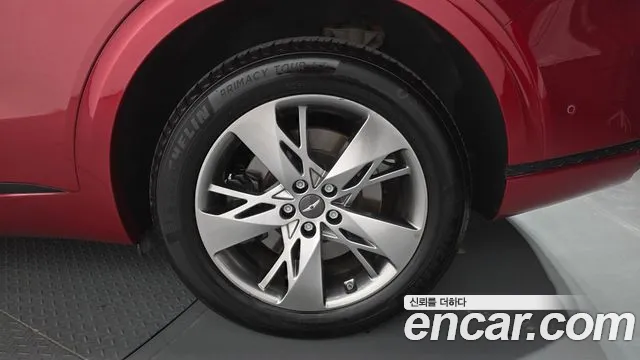 Genesis GV70 — Фото автомобиля 6