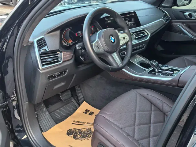 BMW X5 — Фото автомобиля 9