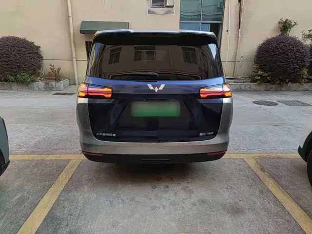 Wuling Starlight 730 — Фото автомобиля 5
