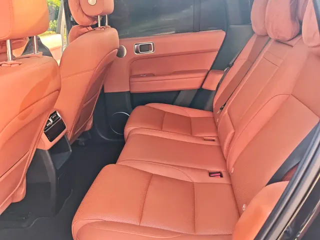 Li Auto L6 — Фото автомобиля 8