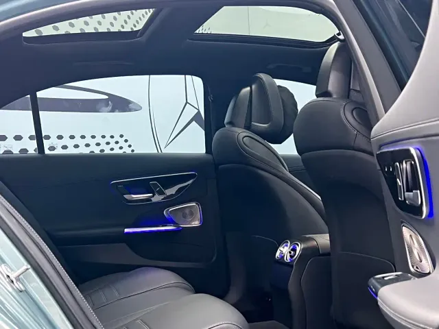 Mercedes-Benz C-Class — Фото автомобиля 9