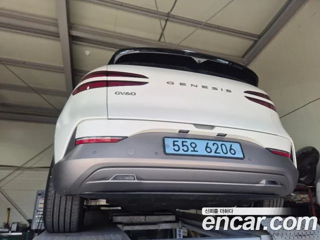 Genesis GV60 Standard — Фото автомобиля 2