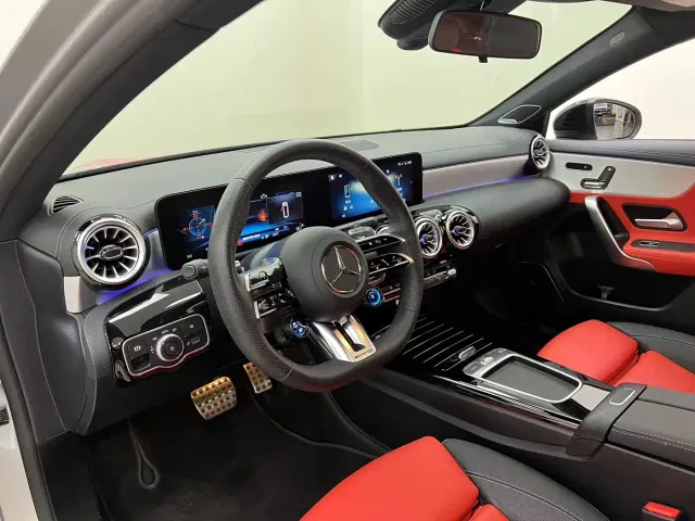 Mercedes-Benz A-Class AMG — Фото автомобиля 14