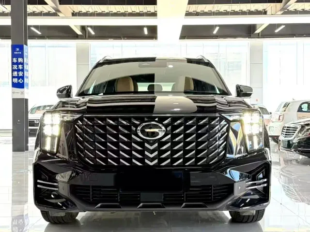GAC Trumpchi GS8 — Фото автомобиля 6
