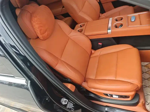 Li Auto L8 — Фото автомобиля 24