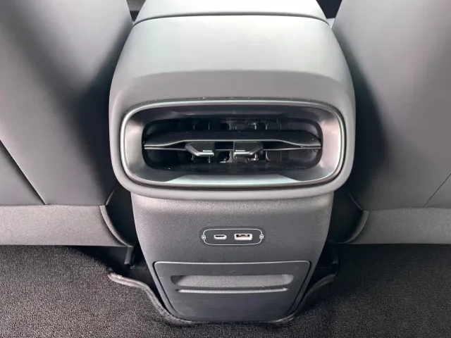 Leapmotor Lafa 5 — Фото автомобиля 12