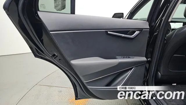 Kia Niro New — Фото автомобиля 25