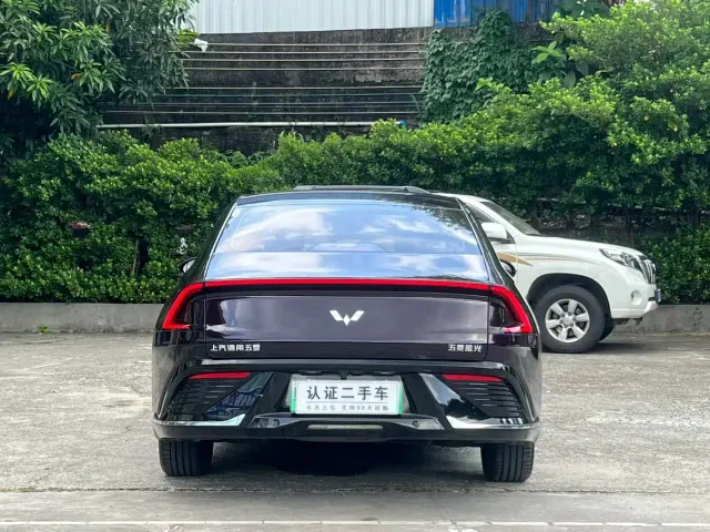 Wuling Starlight — Фото автомобиля 8