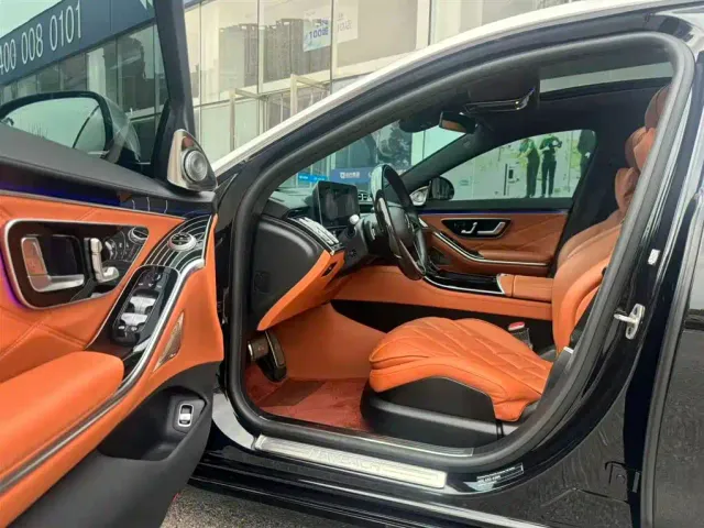 Mercedes-Benz Maybach S-Class — Фото автомобиля 16