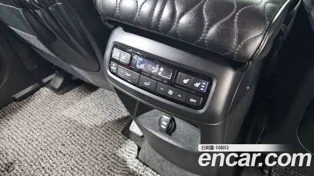 Hyundai Palisade Palisade Дизель 2.2 2WD — Фото автомобиля 18