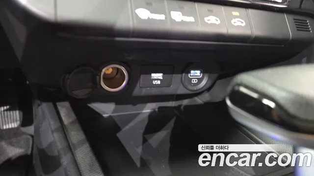 Hyundai Avante CN7 — Фото автомобиля 27