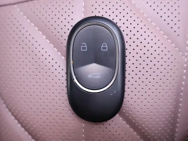 Nio EC6 — Фото автомобиля 25