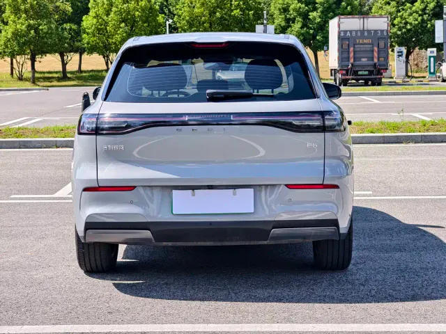 Geely Galaxy Galaxy E5 2024 440km Explore Edition — Фото автомобиля 7
