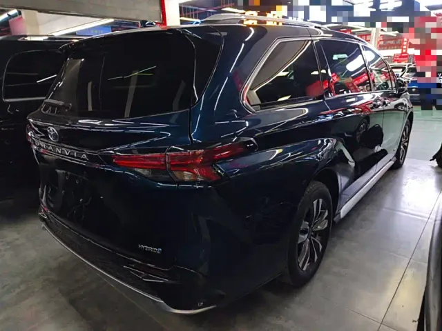Toyota Granvia — Фото автомобиля 22