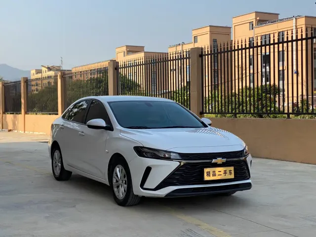 Chevrolet Monza 2024 1.5L Dual-Clutch Delight Edition — Фото автомобиля 3