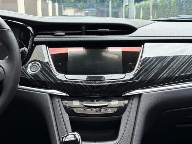Cadillac XT6 — Фото автомобиля 22