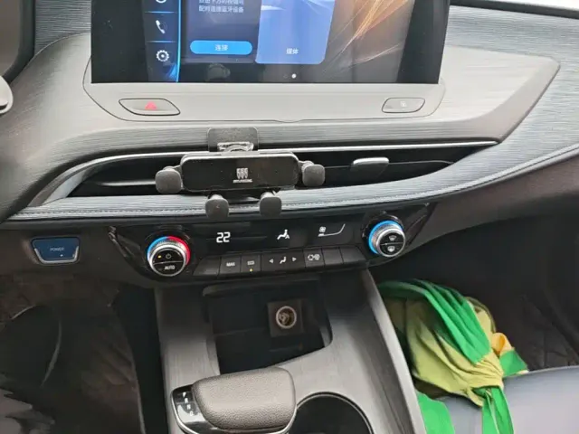Buick Velite 6 — Фото автомобиля 12