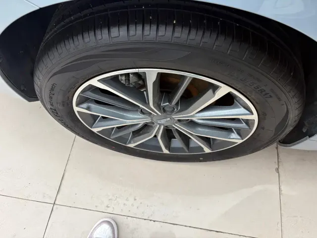Geely Xingrui — Фото автомобиля 8