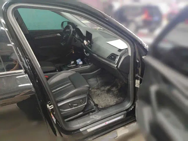 Audi Q5L — Фото автомобиля 11