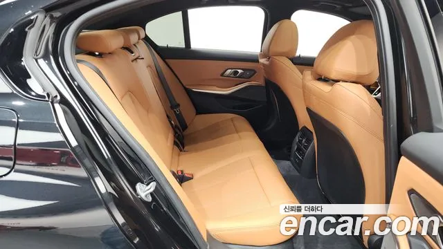 BMW 3-Series 3 серия (G20) 320i M Sport — Фото автомобиля 10