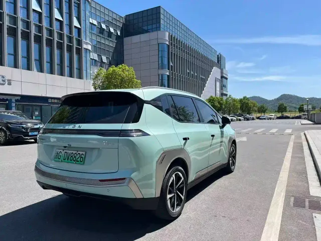 GAC Aion Y — Фото автомобиля 6