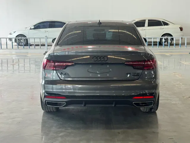 Audi A4L — Фото автомобиля 18