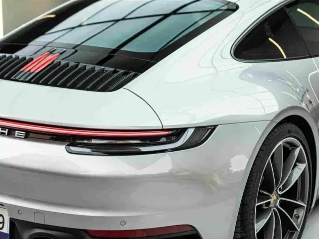 Porsche 911 — Фото автомобиля 3
