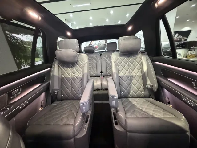 Nio ES8 — Фото автомобиля 18