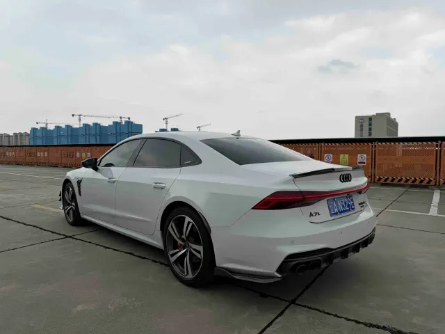 Audi A7L — Фото автомобиля 7