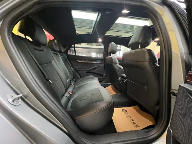 Ford Mondeo — Фото автомобиля 9