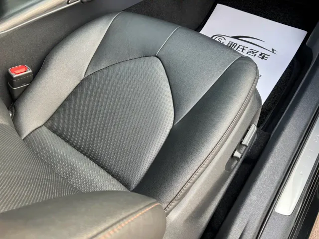 Toyota Camry — Фото автомобиля 11