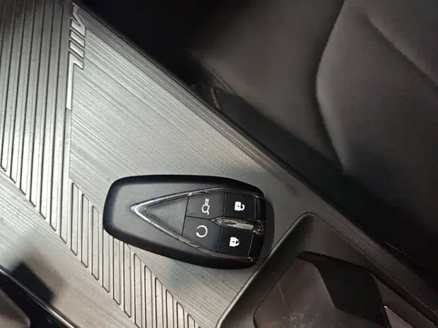 Changan Z6 — Фото автомобиля 8
