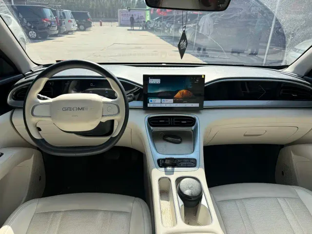 Geely Starry Wish — Фото автомобиля 6