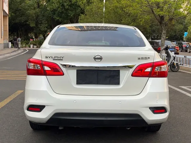 Nissan Sylphy — Фото автомобиля 5