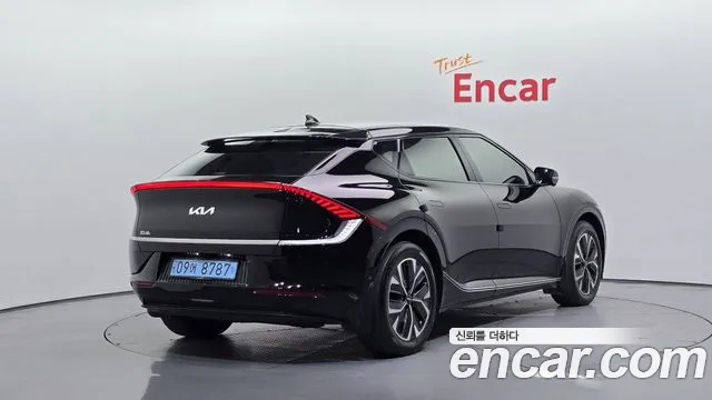 Kia EV6 — Фото автомобиля 2